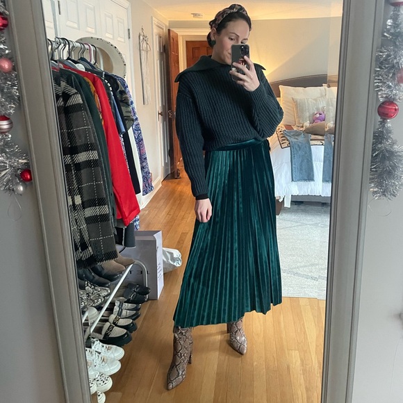 ASOS Dresses & Skirts - ASOS Emerald Green Velvet Pleated Midi Skirt